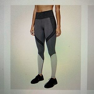 Lululemon Early Extension High-Rise 28”